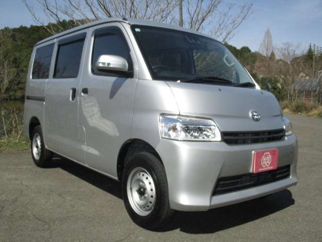 Toyota Town Ace Van 3