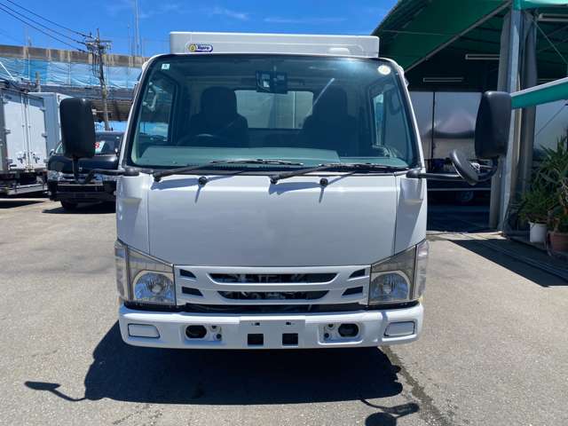 Isuzu Elf 2