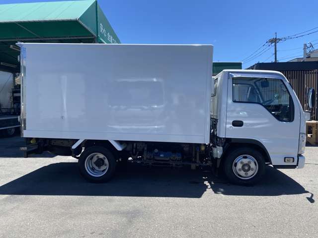 Isuzu Elf 4