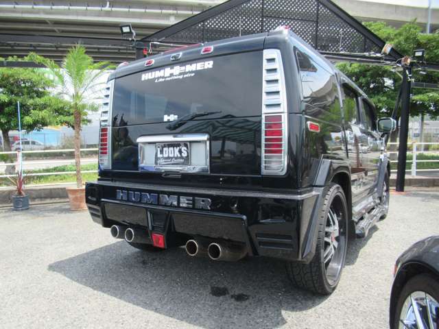 Hummer H2 6