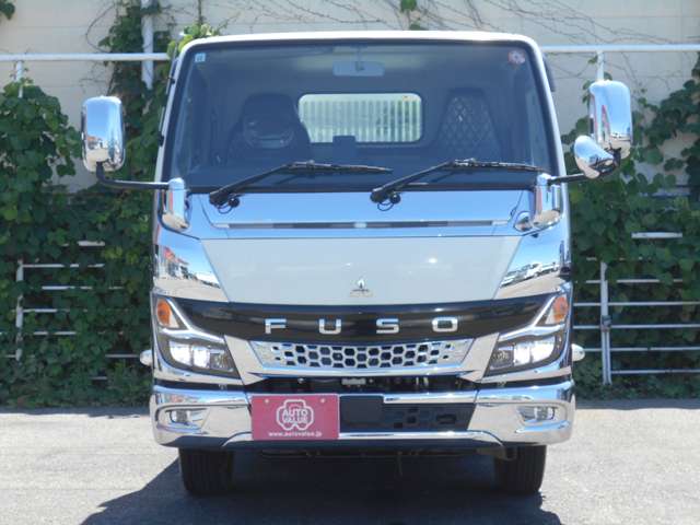 Mitsubishi Fuso Canter 2