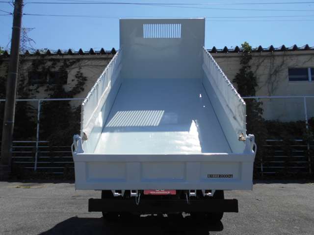 Mitsubishi Fuso Canter 10