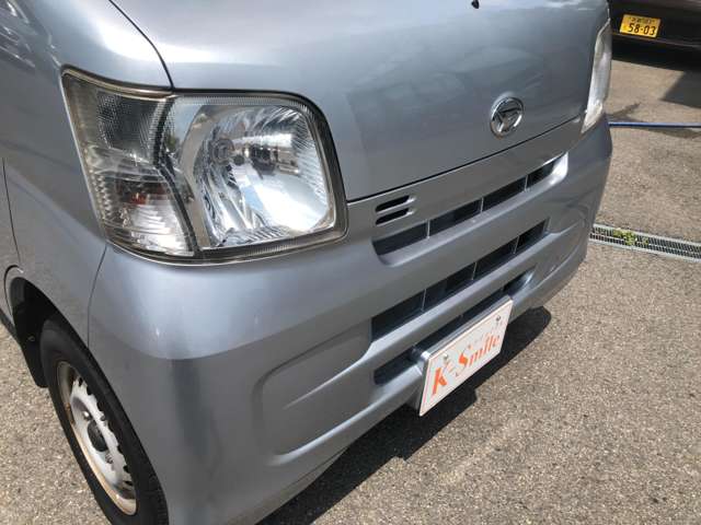 Daihatsu Hijet Cargo 12