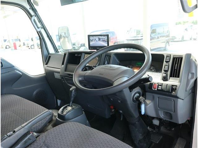 Isuzu Elf 3