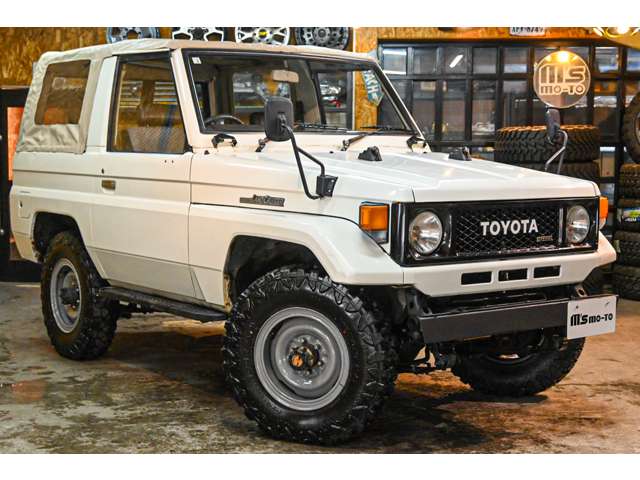 Toyota Land Cruiser 70 5