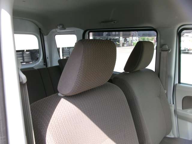 Nissan NV100 Clipper 12