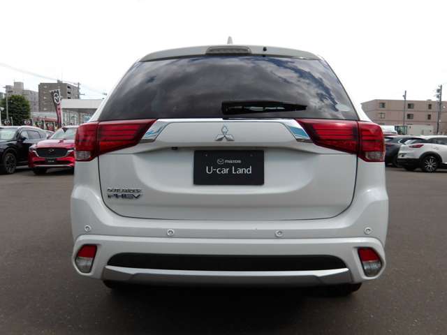 Mitsubishi Outlander PHEV 6