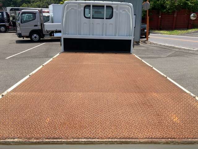 Mitsubishi Fuso Canter 11