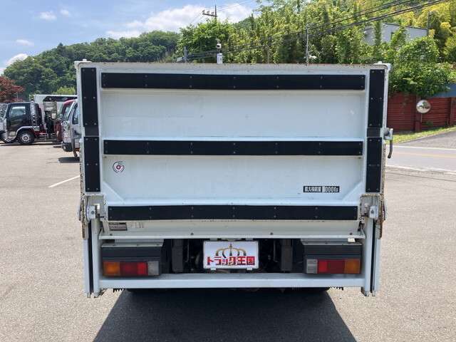 Mitsubishi Fuso Canter 6