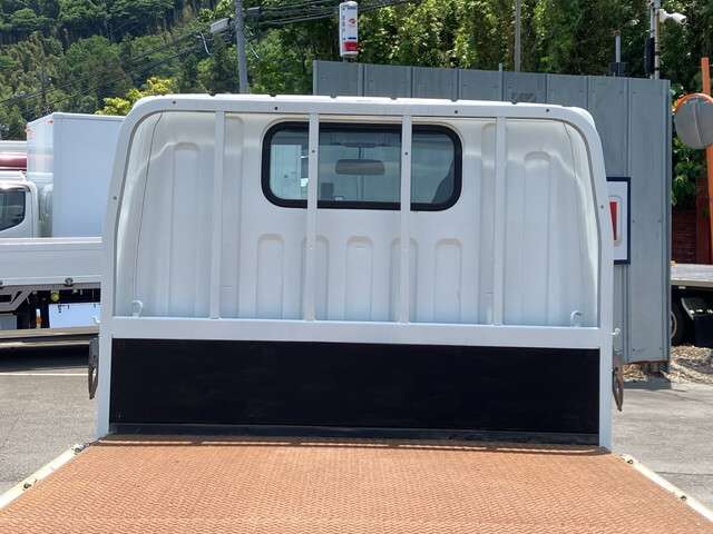 Mitsubishi Fuso Canter 7