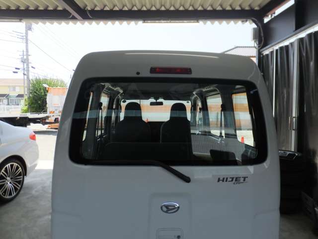 Daihatsu Hijet Cargo 11