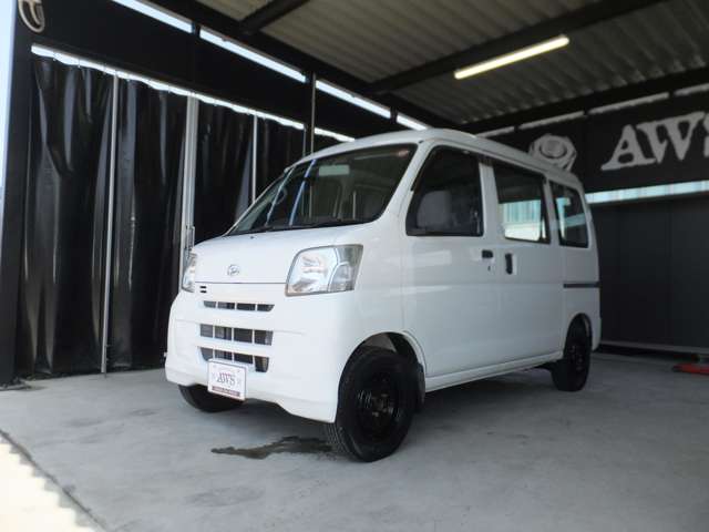 Daihatsu Hijet Cargo 2