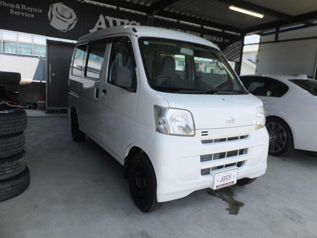 Daihatsu Hijet Cargo 6