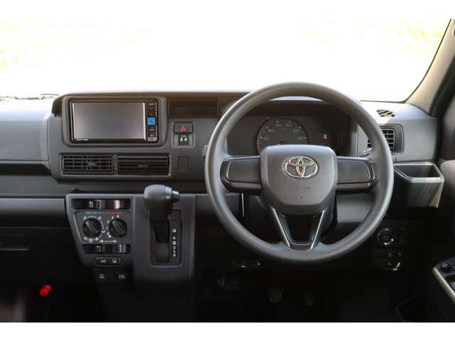 Toyota Pixis Van 7
