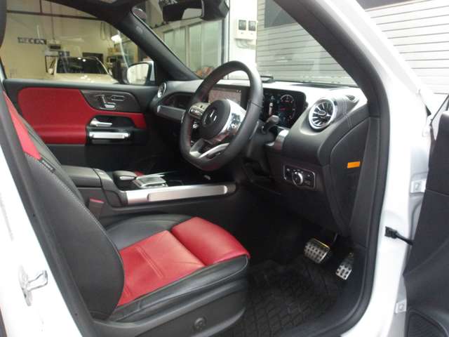 Mercedes-Benz GLB 5