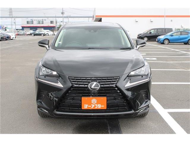 Lexus NX 8