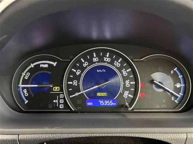 Toyota Noah 5