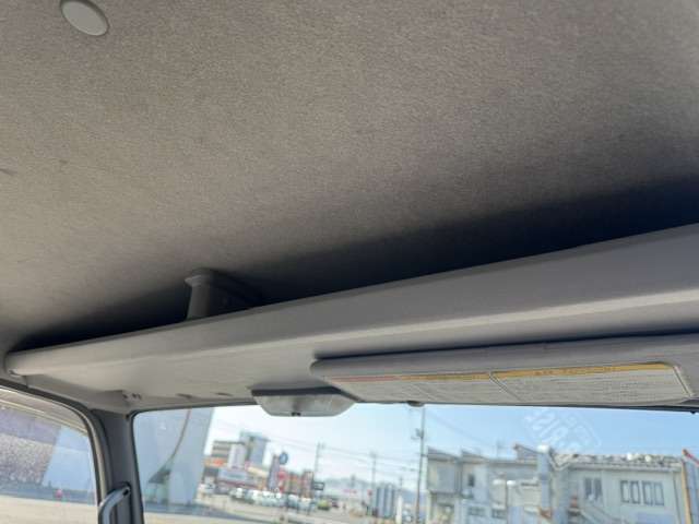 Isuzu Elf 10