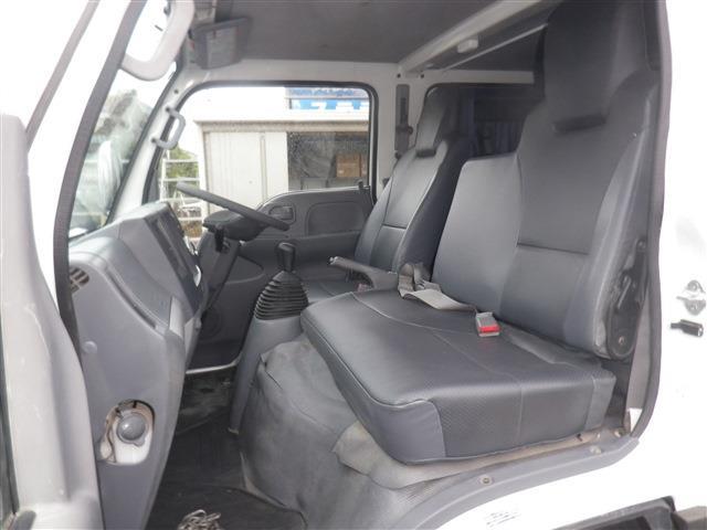 Isuzu Elf 12