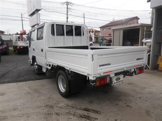 Isuzu Elf 7