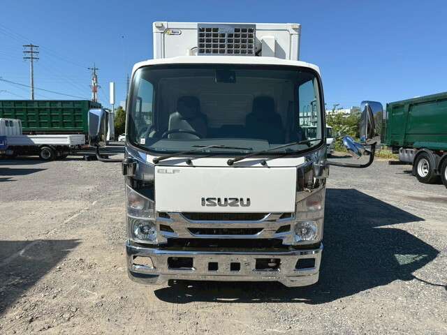 Isuzu Elf 3