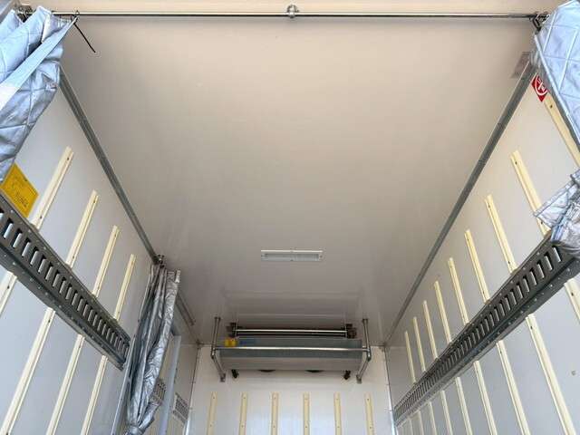 Isuzu Elf 9