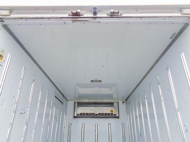Mitsubishi Fuso Canter 9