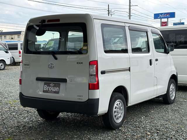 Toyota Town Ace Van 3