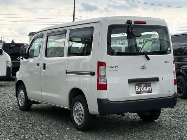 Toyota Town Ace Van 4