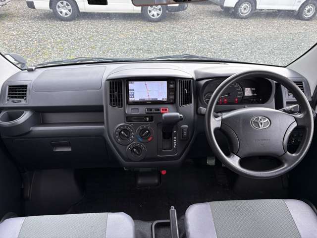 Toyota Town Ace Van 7