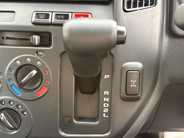 Toyota Town Ace Van 9