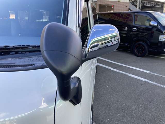 Toyota Hiace Van 5