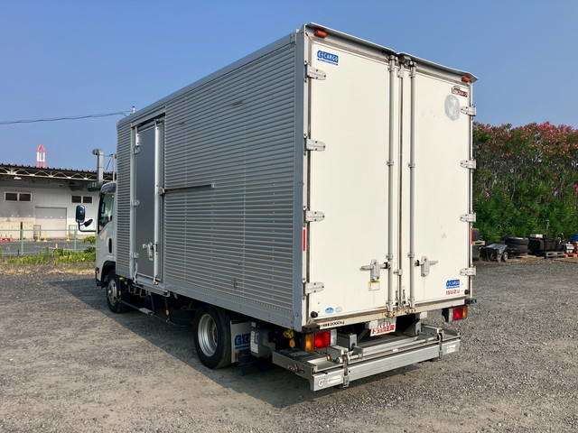 Isuzu Elf 6