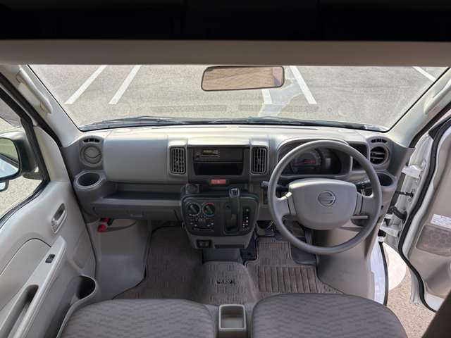 Nissan NV100 Clipper 4