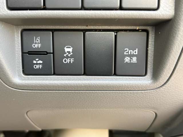 Nissan NV100 Clipper 8
