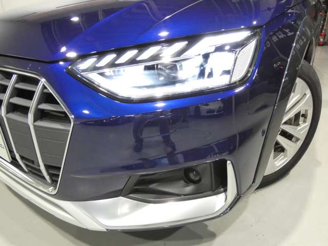 Audi A4 Allroad Quattro 4