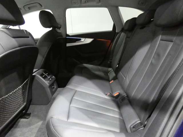 Audi A4 Allroad Quattro 7
