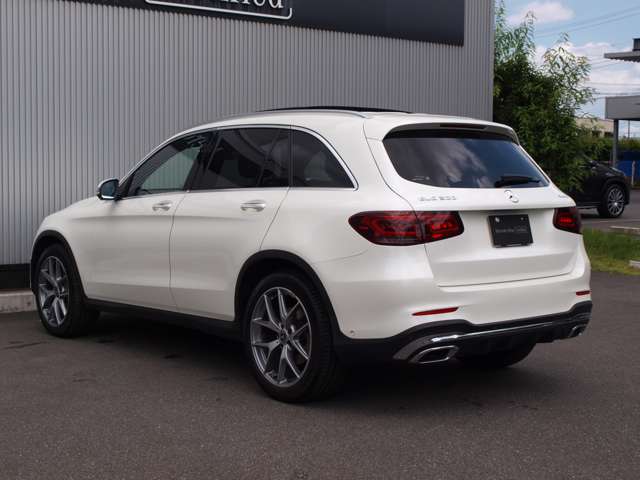 Mercedes-Benz GLC 10