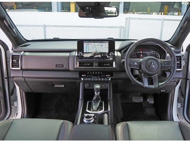 Mitsubishi Triton 3