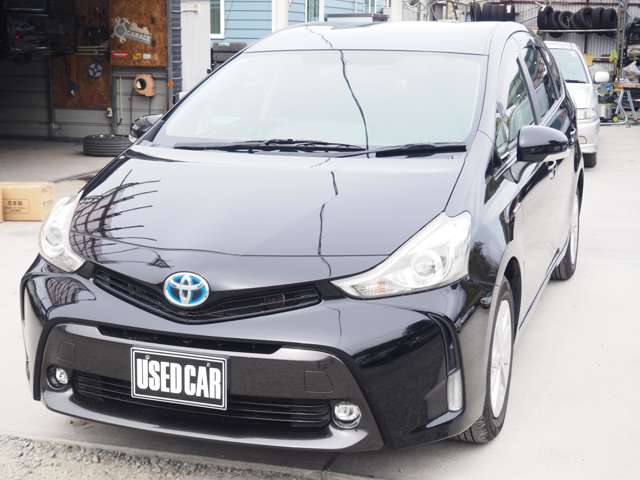 Toyota Prius α 3