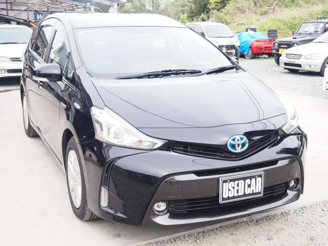 Toyota Prius α 9