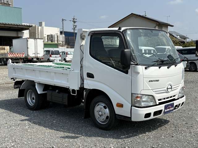 Hino Dutro 5