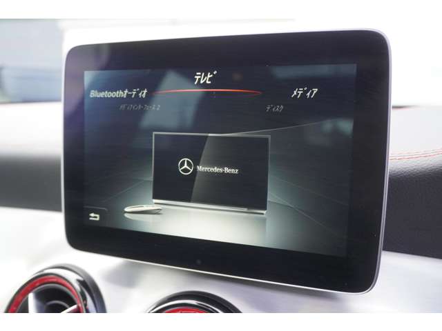 Mercedes-Benz GLA-Class 12