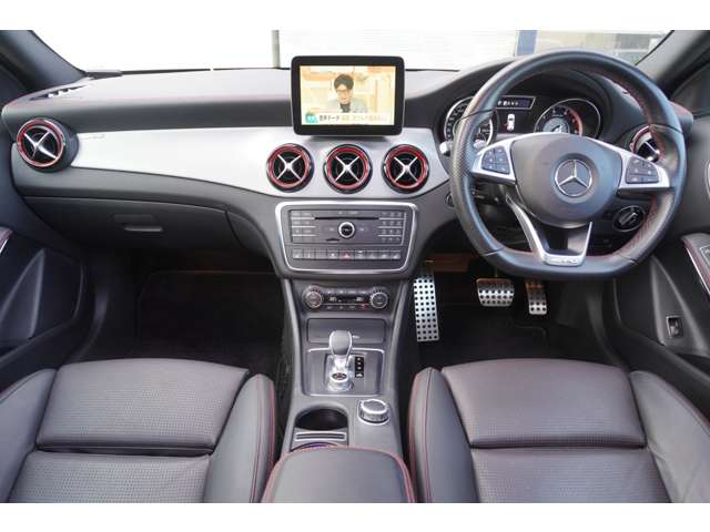 Mercedes-Benz GLA-Class 2