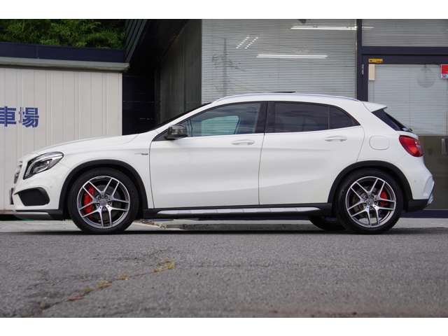 Mercedes-Benz GLA-Class 5