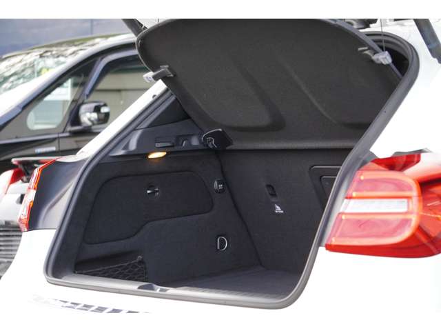 Mercedes-Benz GLA-Class 8