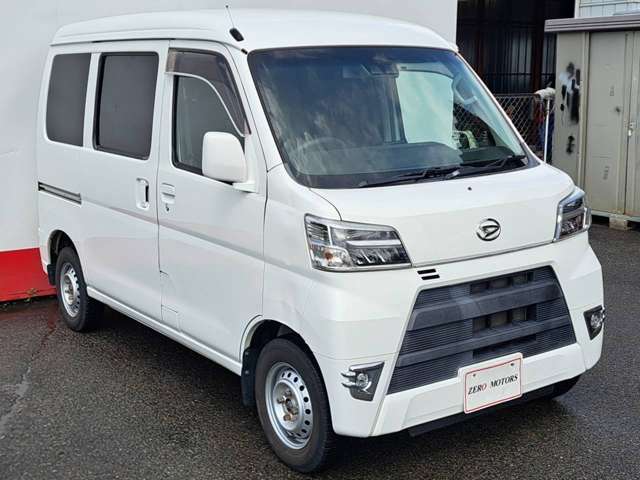 Daihatsu Hijet Cargo 5
