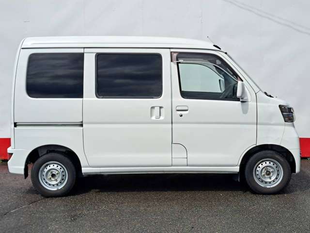 Daihatsu Hijet Cargo 9