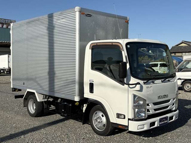 Isuzu Elf 5
