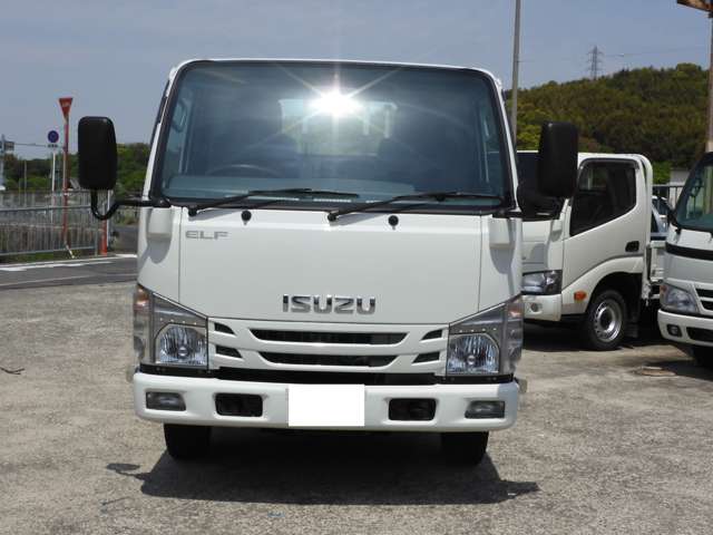 Isuzu Elf 4